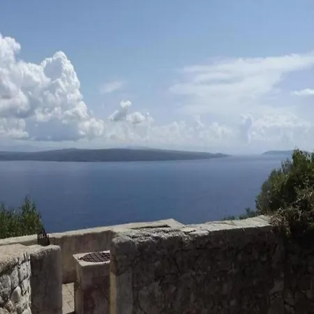 Beli Old Town 2Br Apartment /W Terrace - Happy Rentals * Beli