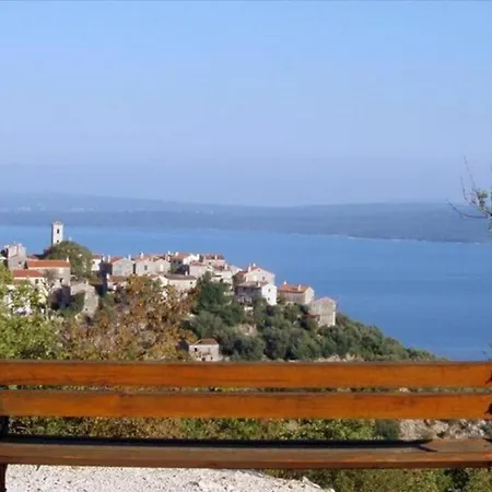 Beli Old Town 2Br Apartment /W Terrace - Happy Rentals